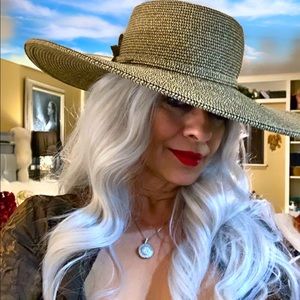 Meet your Posher, JoJo